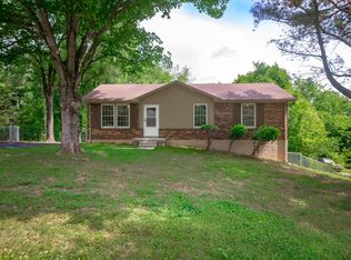 331 Crest Dr, Clarksville, TN