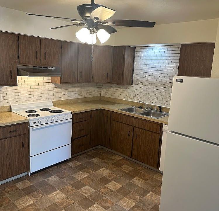 1st image of 4544 Governors Dr APT 5