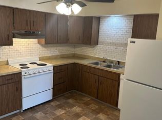 4544 Governors Dr APT 5, Rockford, IL 61109