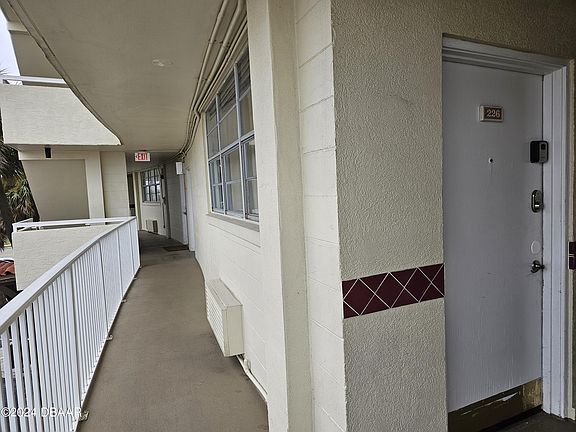 3rd image of 1233 S Atlantic Ave #2260