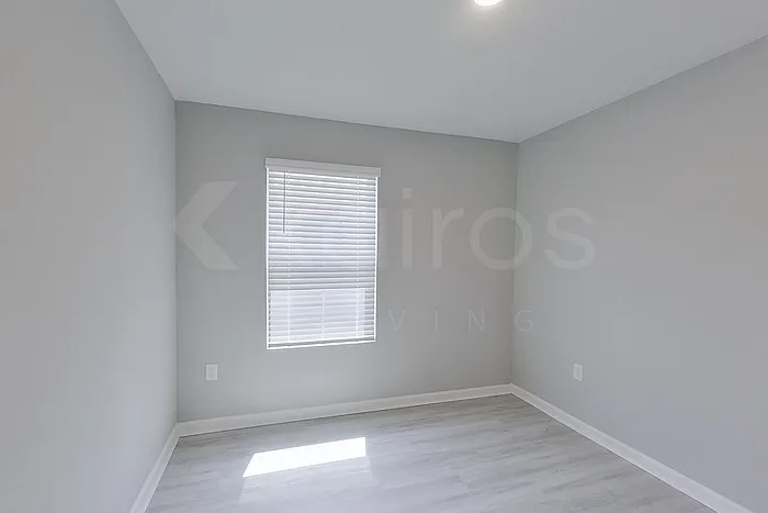 305 Monarch Ln — Photo 13