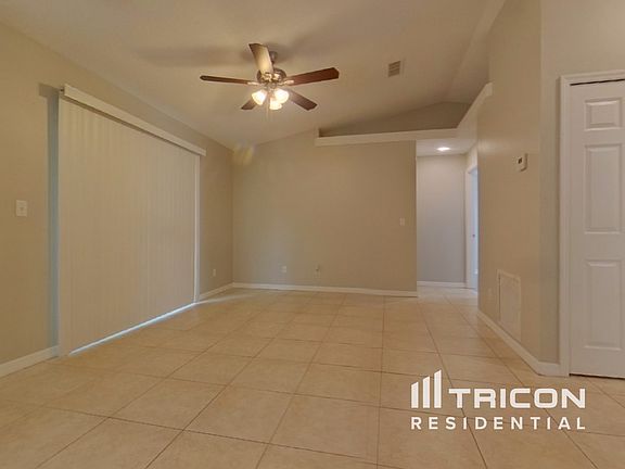 2nd image of 12008 Woodglen Cir
