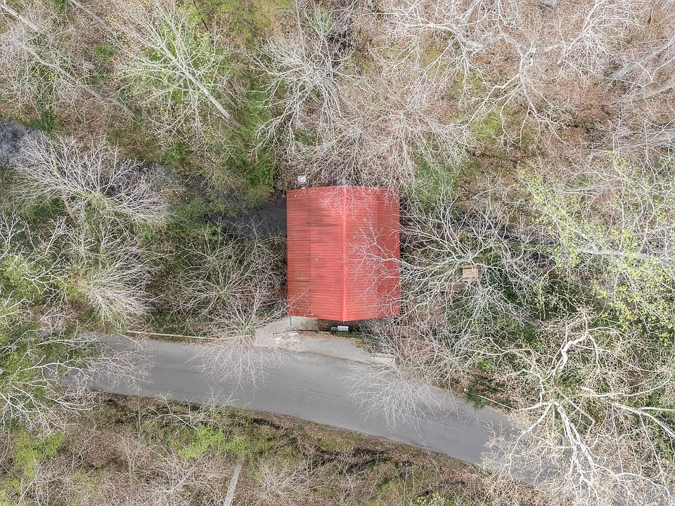 58th image of 1195 Shipman Creek Rd