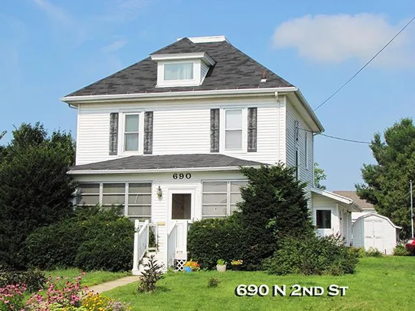 690 North 2nd Street, Platteville, WI 53818