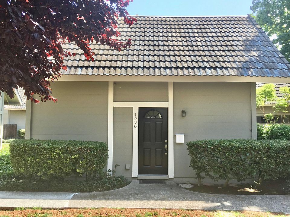 1st image of 1990 Silverwood Ave