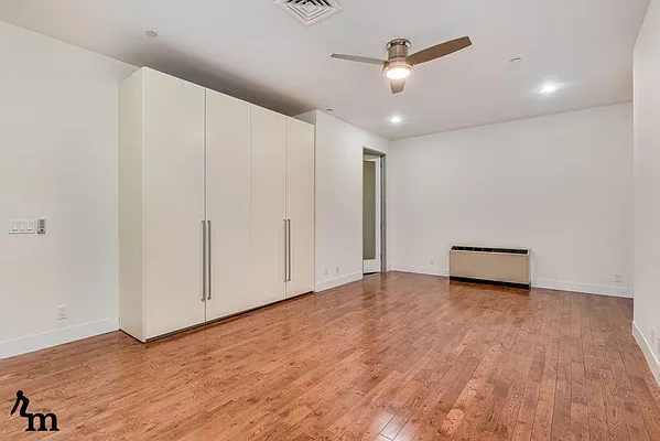 Rented by Rosemark Group Inc | media 25