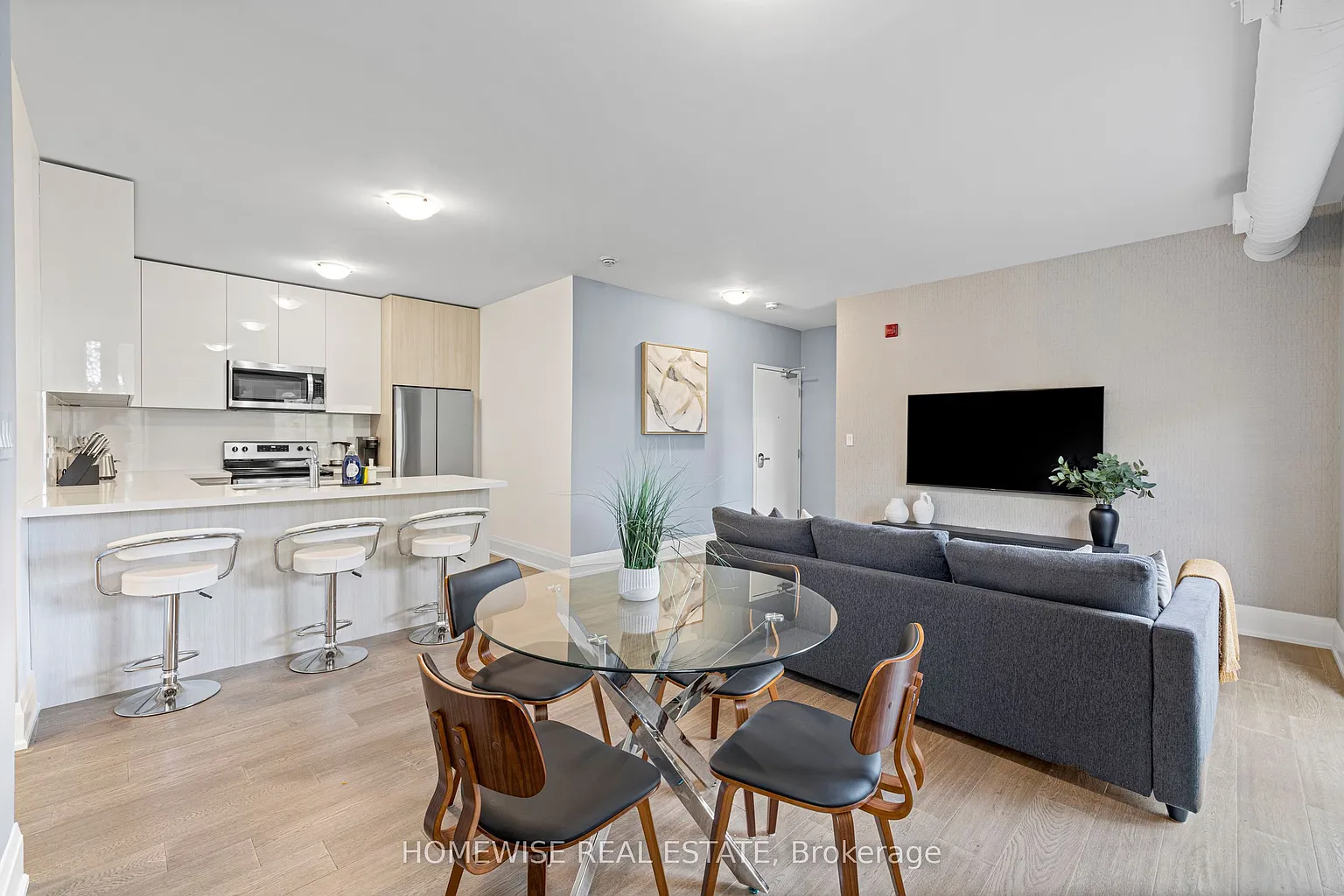 1673 Bathurst St #4B photo 1