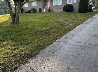 450 Case Cove Rd #85, Candler, NC 28715