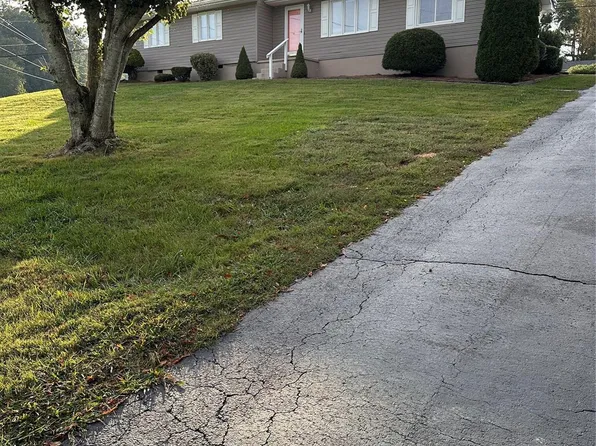 450 Case Cove Rd #85, Candler, NC 28715