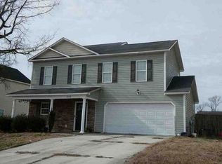 306 Cabinwood Ct, Richlands, NC 28574