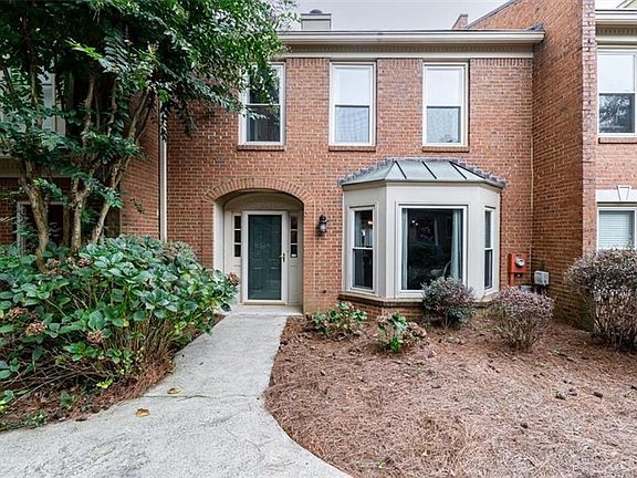 2nd image of 4135 Paddington Dr