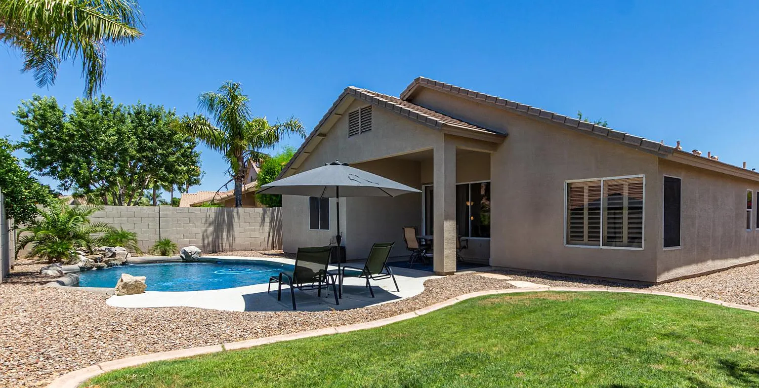 4 bed, 2323 sqft, $5,000 — Photo 1