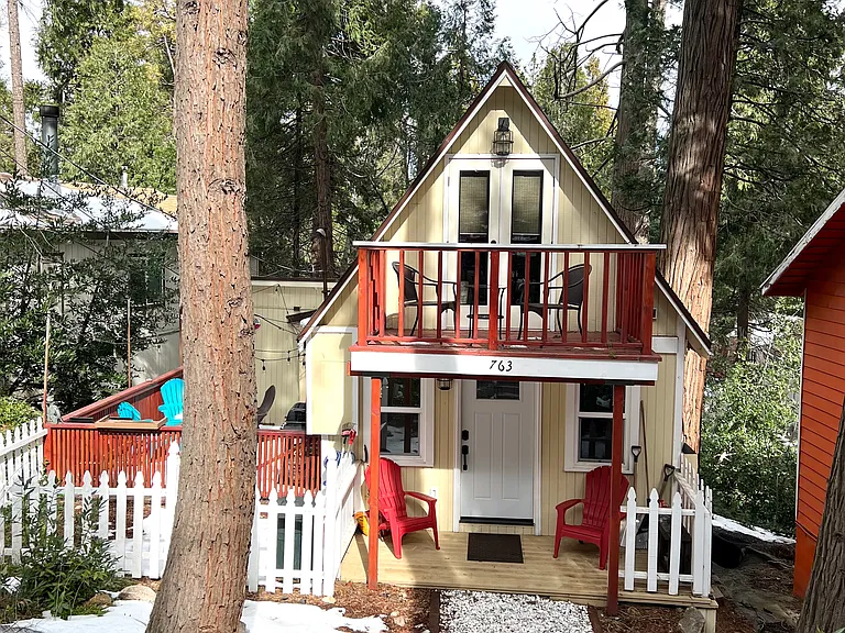 763 Woodland Rd — Photo 1