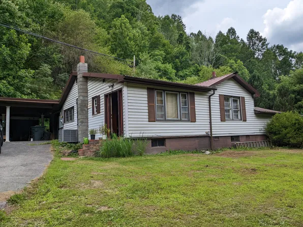9138 Clintwood Hwy, Pound, VA 24279