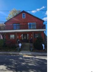 33 Chapel St, Pittston, PA 18640