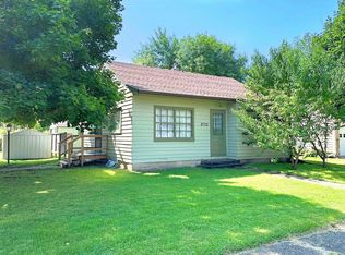 2702 5th St, Emmetsburg, IA 50536