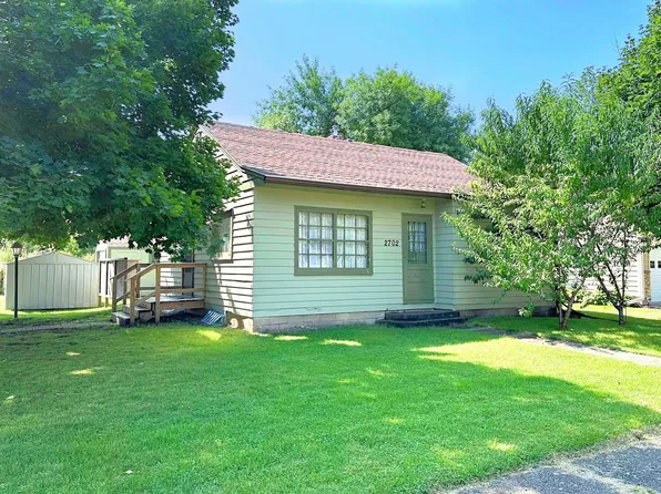2702 5th St, Emmetsburg, IA 50536