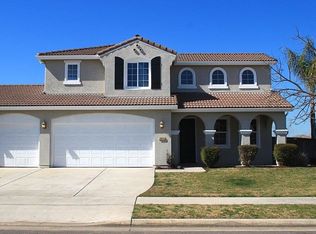 3853 N Fulgham Ct, Visalia, CA