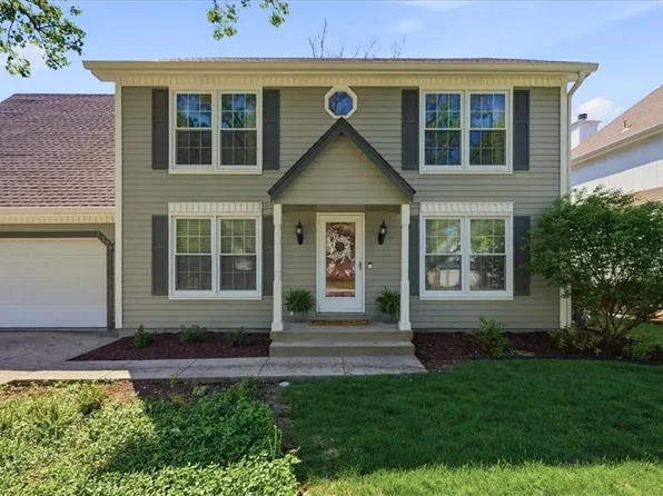 1376 E 154th Ter, Olathe, KS 66062