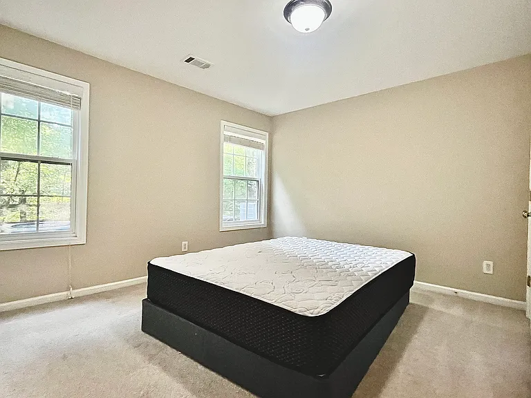 1659 Tailmore Ln — Photo 28