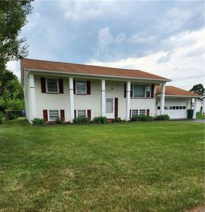 803 Brown Rd, Rochester, NY, 14622