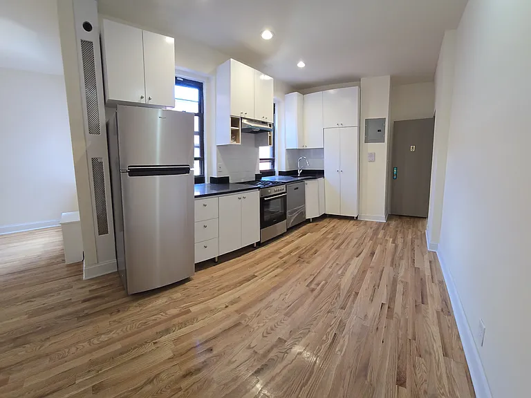 13217 Maple Ave #A402 — Photo 2