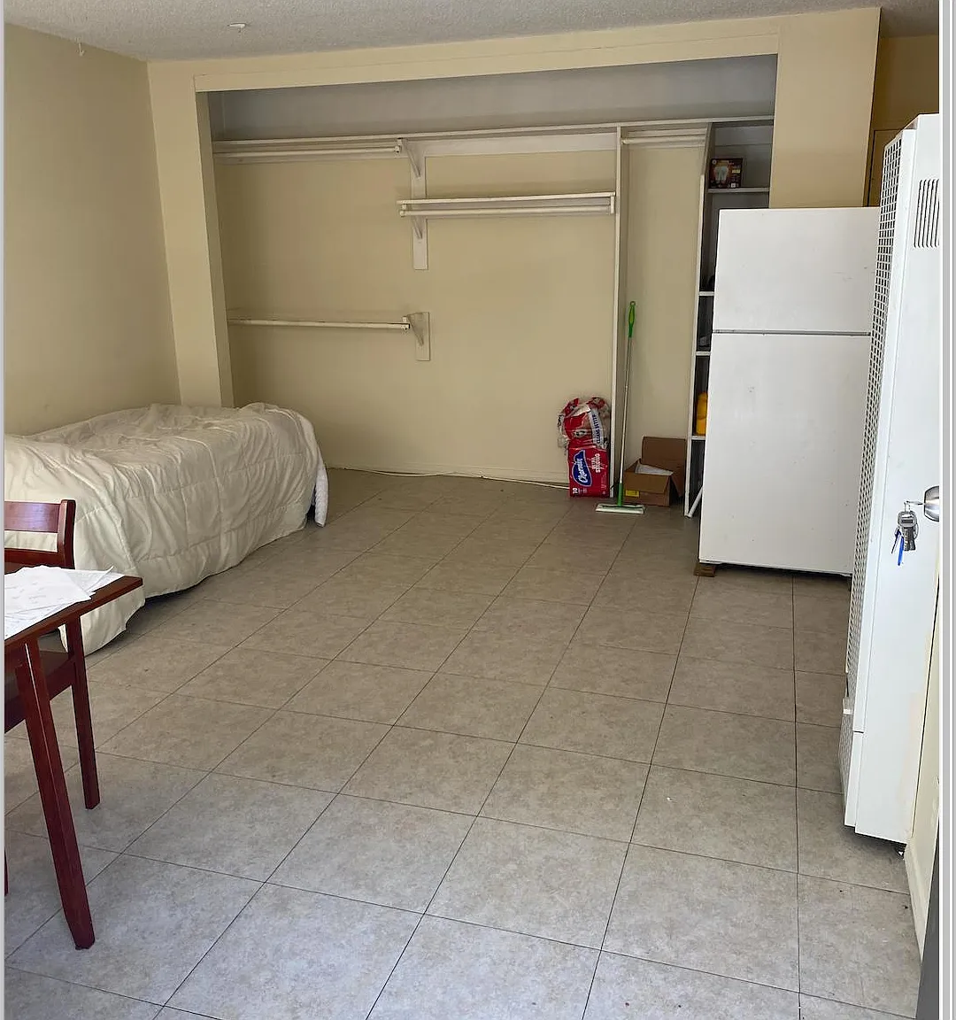 Studio, 300 sqft, $2,175 — Photo 3