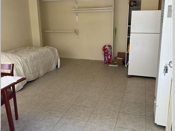 10944 Strathmore Drive, Westwood, CA 90024