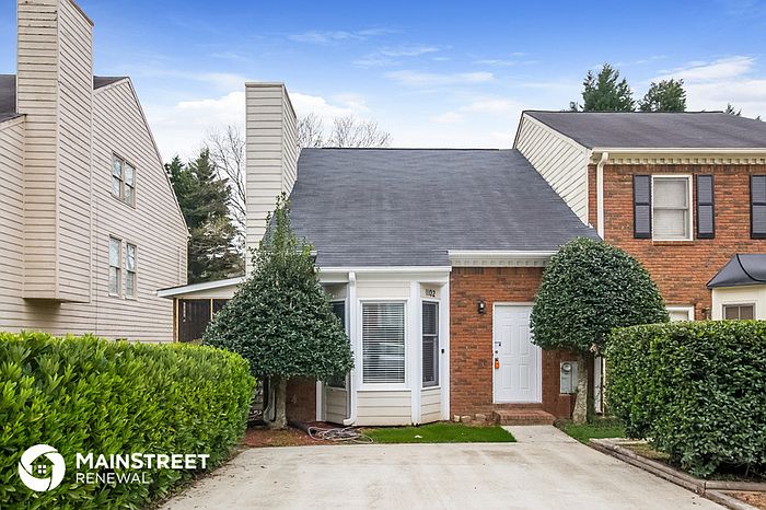 1st image of 1102 Magnolia Way SE