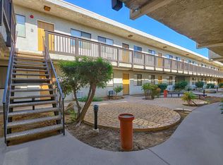 Tarzana Casa Apartment Homes, Tarzana, CA 91356