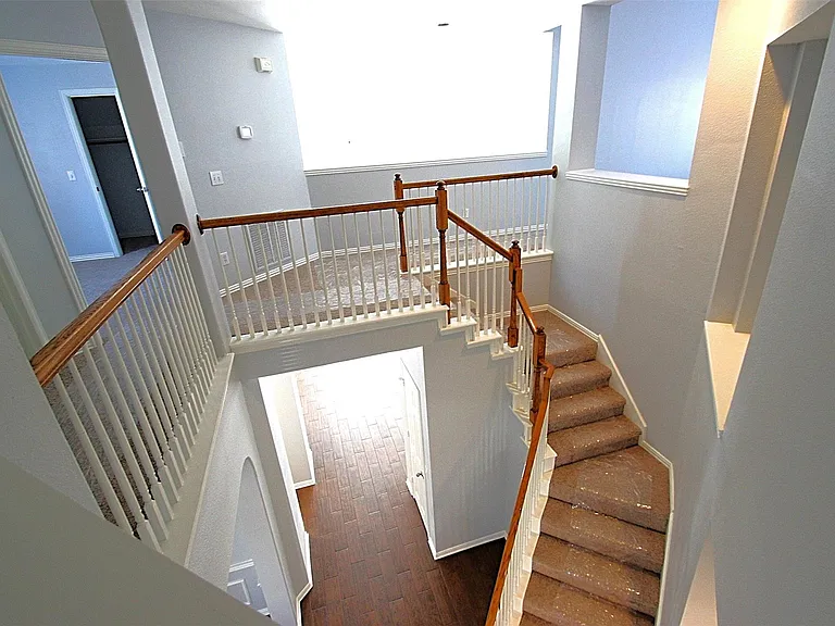 18620 Gibbons Dr — Photo 17