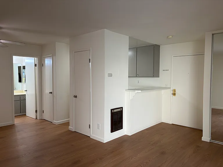 151 Lakeside Dr #110 — Photo 10