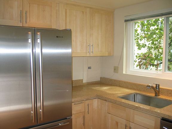 4th image of 155 El Camino Real APT 36