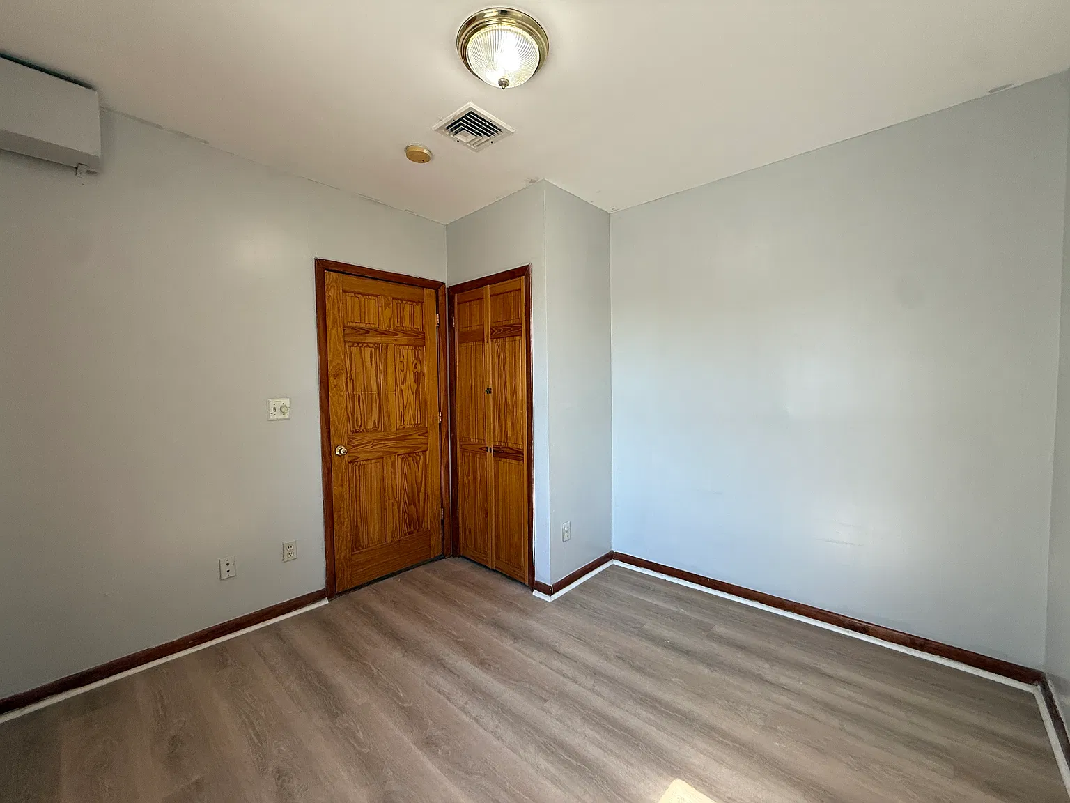 3 bed, $2,700 — Photo 3
