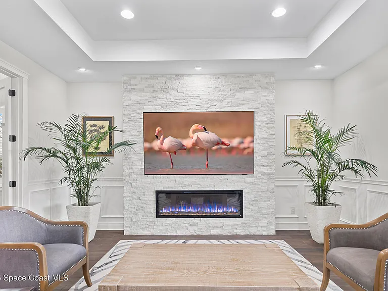2258 Pangea Cir — Photo 20
