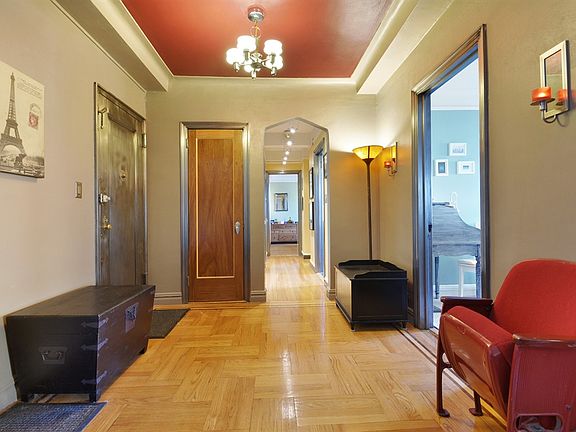 5th image of 250 Cabrini Blvd APT 9C