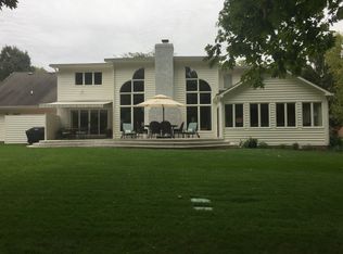 9732 Gulfstream Dr E, Fishers, IN 46037