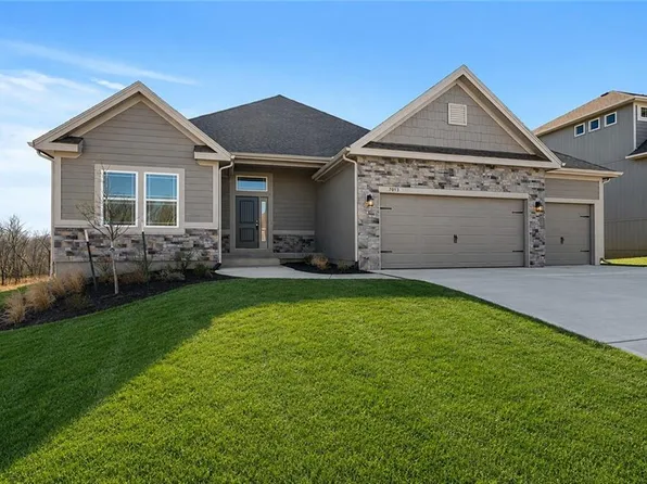 6929 NE 102nd St, Kansas City, MO 64156