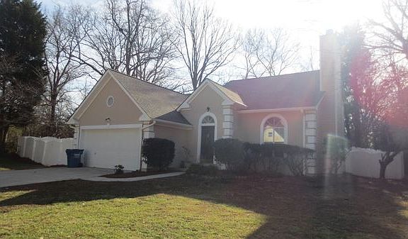2nd image of 2400 Sugar Plum Dr