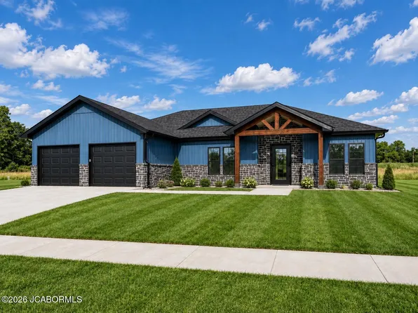 787 Vine Dr, Holts Summit, MO 65043