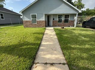 707 Denby St, Baytown, TX 77520