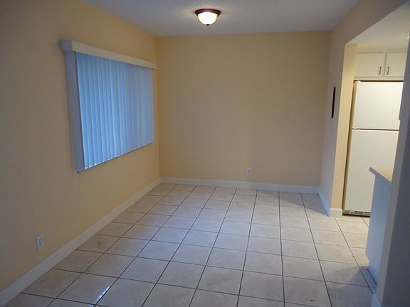 4th image of 2225 NW 59th Ave #70-A