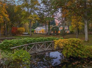 232 Newtown Tpke, Weston, CT 06883