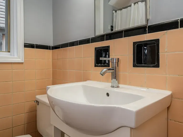 231 W McPherson St #1 — Photo 12
