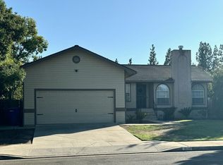 6077 E Illinois Ave, Fresno, CA 93727