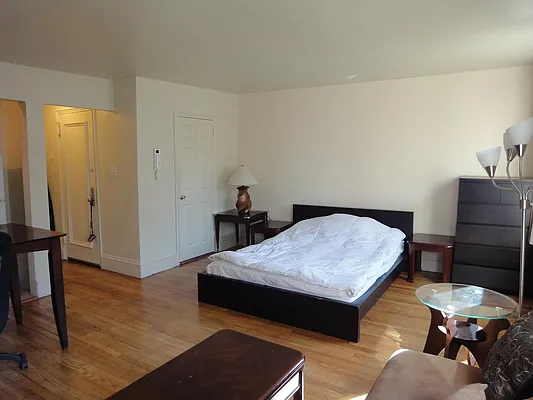 Rented by Heller Organization | media 10