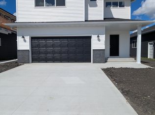 6659 32nd St S, Fargo, ND 58104