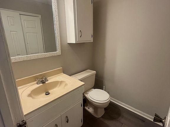 4th image of 134 Newtown Rd NE #1