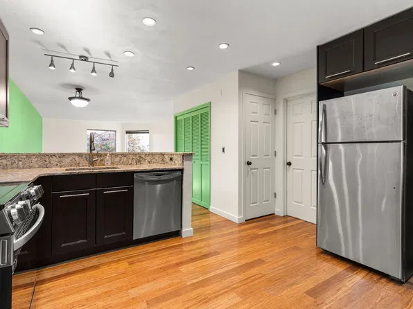 1535 SW Clay St APT 102, Portland, OR 97201