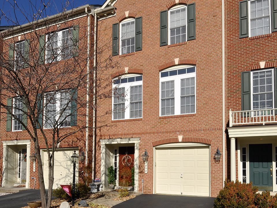 1st image of 1048 Hotchkiss Pl